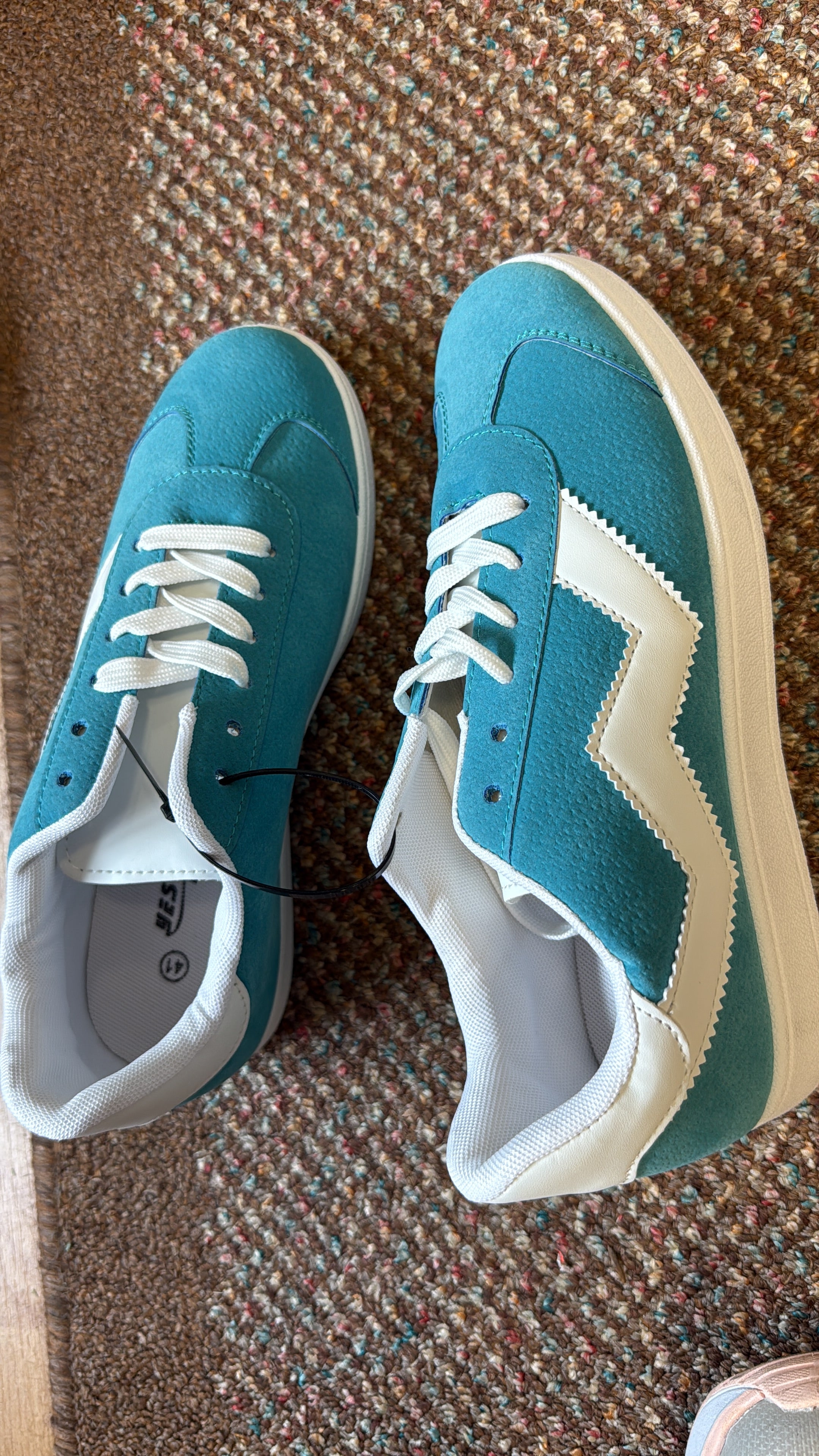 Sneaker 41